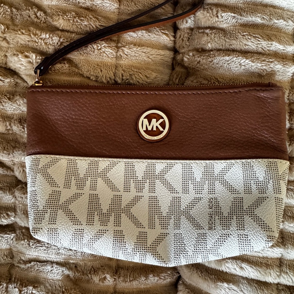 Michael Kors Signature Brown and Cream Wristlet Wallet Pouch